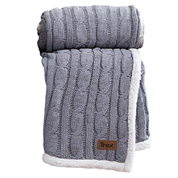 CABLE KNIT CHENILLE THROW